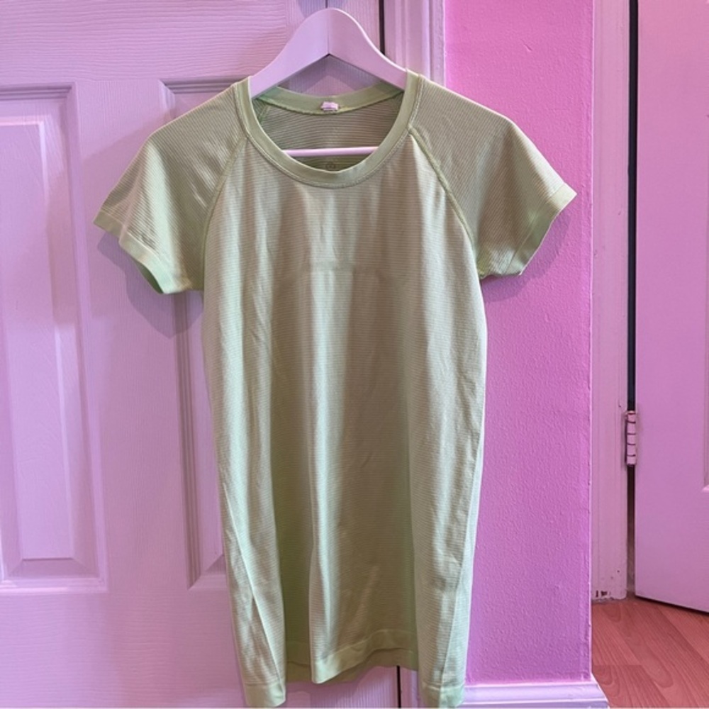 Lululemon Swiftly Tech Short Sleeve Shirt Lime Green